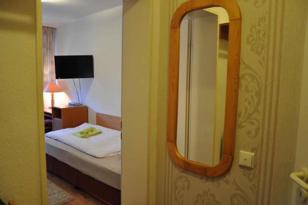 Waldpension Bielefeld Ngoại thất bức ảnh